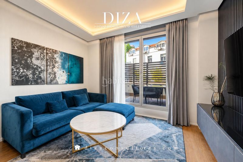 Foto 7a17a9de-2b70-4fc5-bcd5-5b3720e2112a. Piso vivienda reformada con terraza y piscina en edificio de obra nueva en Madrid