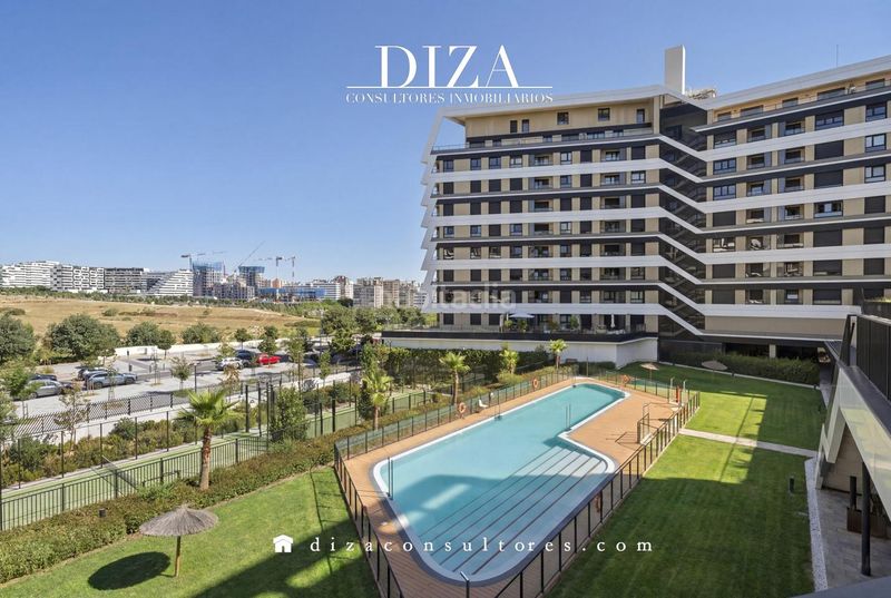 Foto a5a1a6e1-017d-43db-a330-136d8f4a7313. Miete etagenwohnung mit heizung parking pool in Valdebebas - Valdefuentes Madrid