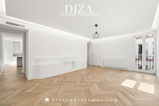 Etagenwohnung  Calle de juan de mena. Vivienda a estrenar a un paso del retiro