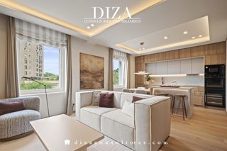Flat in Niño Jesús. Reforma de lujo con vistas al retiro