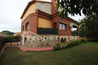 Casa en Cànoves i Samalús. Fantàstica vivenda en cànoves i samalús