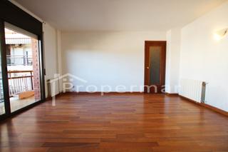 Appartement  Carrer ramon llull. Piso cardedeu centro