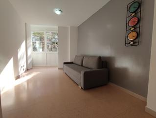 Rent Apartment in El Camp de l´Arpa del Clot. Alquiler de temporada en el clot.