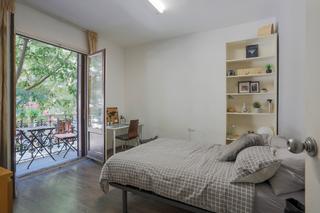 Lloguer Pis  Carrer d'ausiàs marc. "vivienda con terraza ideal estudiantes para compartir"