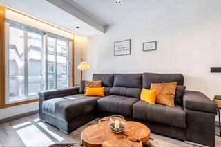 Location Appartement  Rúa de garcía barbón. Piso reformado y funcional