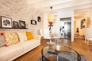 Rent Flat  Carrer major. Piso espacioso y elegante