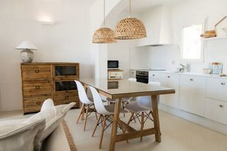 Rent Flat  Carrer d'alta mar. Piso moderno y espacioso