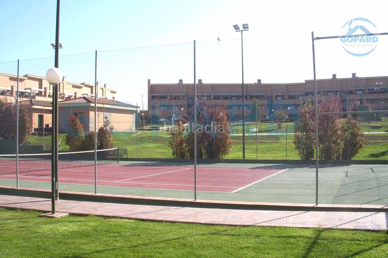 Foto 1e8a565b-3d64-41c6-b913-42712c641afa. Lloguer pis amb calefacció aparcament piscina a Villanueva de la Cañada Villanueva de la Cañada