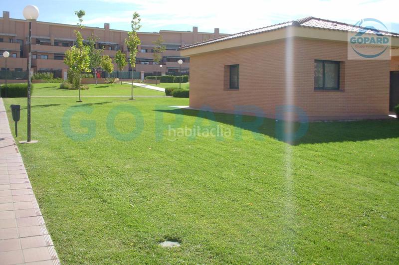 Foto 08bcca1c-24cd-42c0-ba0c-94fc6ebdb726. Location appartement avec chauffage parking piscine dans Villanueva de la Cañada