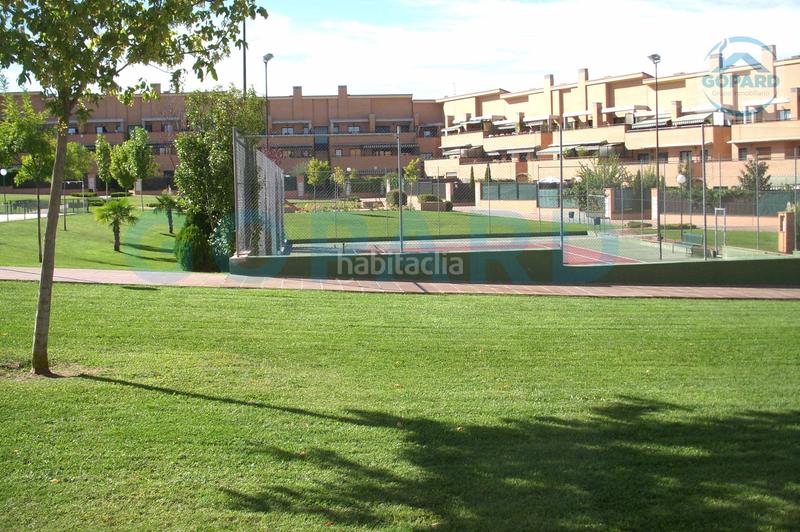 Foto 5226bccf-4b0f-4e3a-ab7f-44e51cc54b72. Rent flat with heating parking pool in Villanueva de la Cañada Villanueva de la Cañada