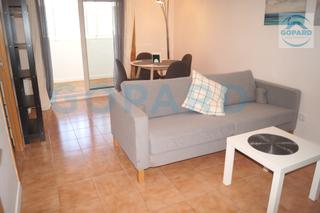 Rent Flat in Villanueva de la Cañada. Inmobiliaria gopard alquila a estudiantes precioso piso con terr