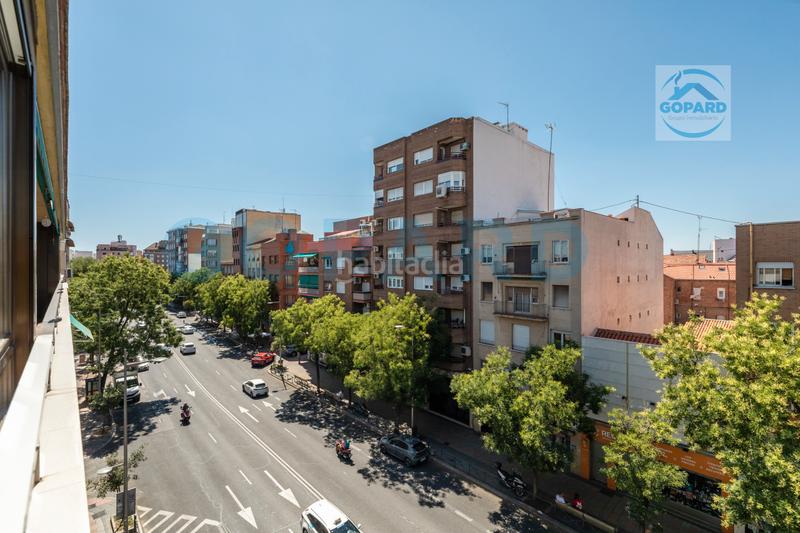 Foto 801f6e88-06e4-484a-ab01-8c92b54c00e3. Alquiler piso en calle alonso castrillo 1 inmobiliaria gopard presenta amplio y reformado piso en zona privilegiada. en Madrid
