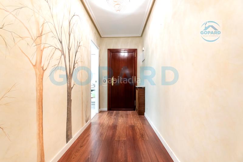 Foto 80c215d6-d631-44f6-b474-6388f8a54aac. Alquiler piso en calle alonso castrillo 1 inmobiliaria gopard presenta amplio y reformado piso en zona privilegiada. en Madrid