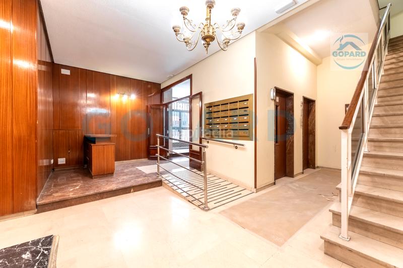 Foto aae0af20-6994-421c-a4a8-1649e1064346. Alquiler piso en calle alonso castrillo 1 inmobiliaria gopard presenta amplio y reformado piso en zona privilegiada. en Madrid