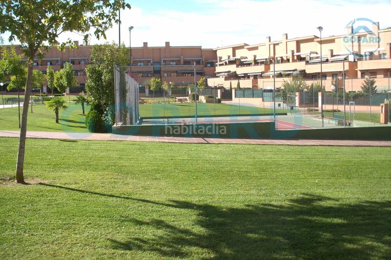 Foto 15778d6e-a44e-461f-a891-be0409e59b12. Rent flat with heating parking pool in Villanueva de la Cañada Villanueva de la Cañada
