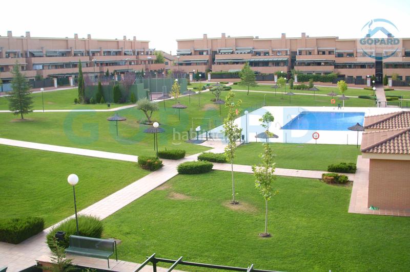 Foto 228b7b02-ce2c-41e4-8a69-ca3cb0bc40ea. Rent flat with heating parking pool in Villanueva de la Cañada Villanueva de la Cañada