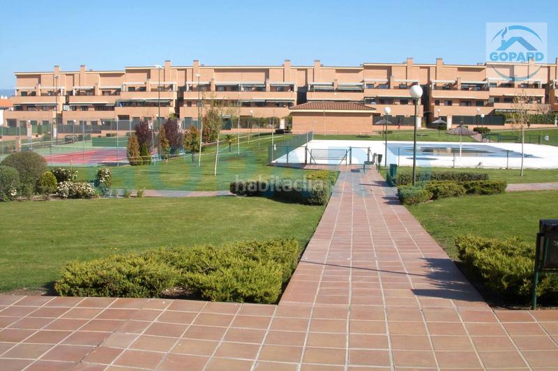Foto 8bbe0d6d-e2b9-47af-8e08-b7c844768224. Rent flat with heating parking pool in Villanueva de la Cañada Villanueva de la Cañada