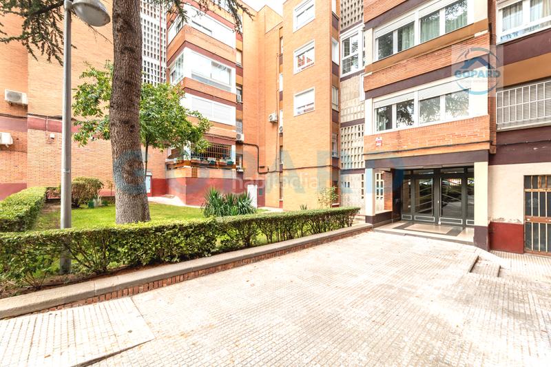 Foto 5a63a6b4-28ea-4582-9f30-746c602fa94f. Etagenwohnung mit heizung parking in Canillas Madrid
