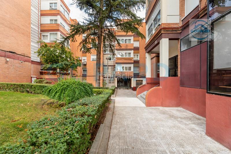 Foto 6c3f8b43-8b5c-4b88-ada9-3a3a5ee71371. Etagenwohnung mit heizung parking in Canillas Madrid