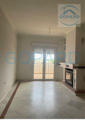 Chalet à El Portil. Excepcional vivienda en venta en el portil. situada en primera l