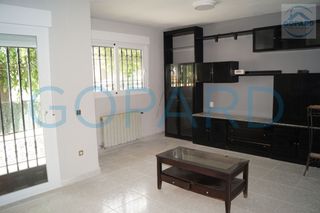 Miete Doppelhaus in Valdemorillo Pueblo. Inmobiliaria gopard alquila chalet en valdemorillo.