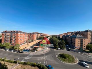 Lloguer Pis a Butarque. Piso de 3 dormitorios con espectaculares vistas