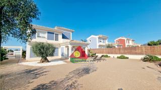 Chalet en N/a. Villa de 3 dormitorios en venta en los jardines de almenara, lor