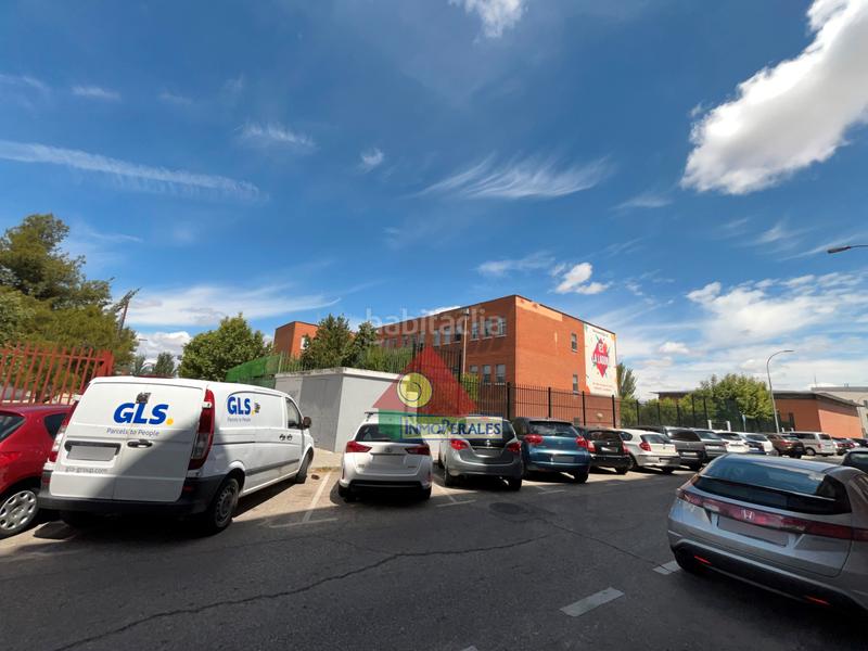 Foto 3241610f-1d94-463d-b3e9-322c6547a5f6. Local comercial en Villayuventus-Renfe Parla