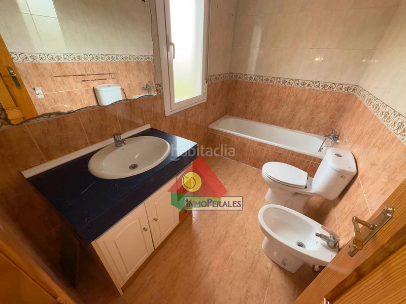 Foto 3ab3bd05-d90d-4f13-b8f7-0d431c784677. Casa adossada amb calefacció aparcament a Los Robles Seseña