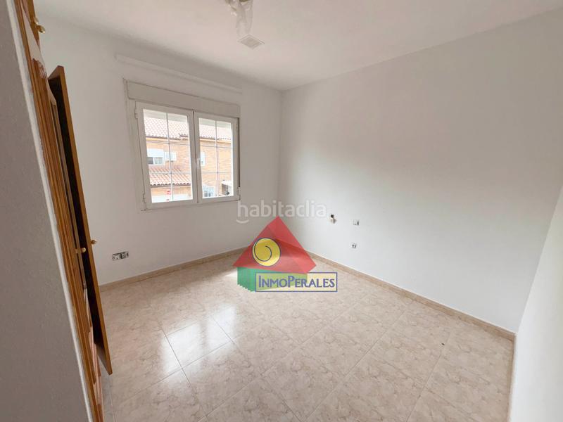 Foto 8356a056-ce3b-4617-b22e-1cf43d3fa4b3. Casa adossada amb calefacció aparcament a Los Robles Seseña