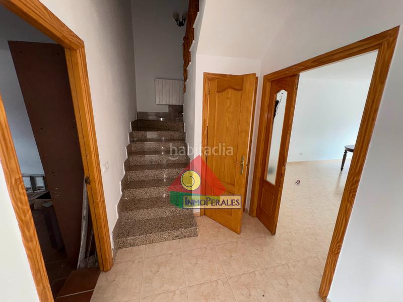 Foto b5c817f8-455a-4f74-bf07-13af4ae3a76a. Casa adossada amb calefacció aparcament a Los Robles Seseña