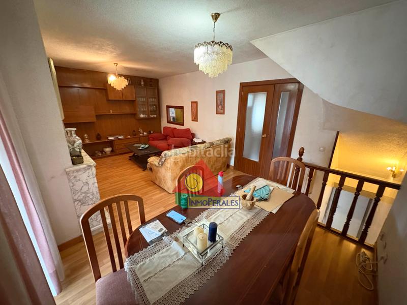 Foto 506e1dd3-b569-41ef-9994-cb5aab8142b6. Doppelhaus mit kamin heizung parking in Perales del Río Getafe