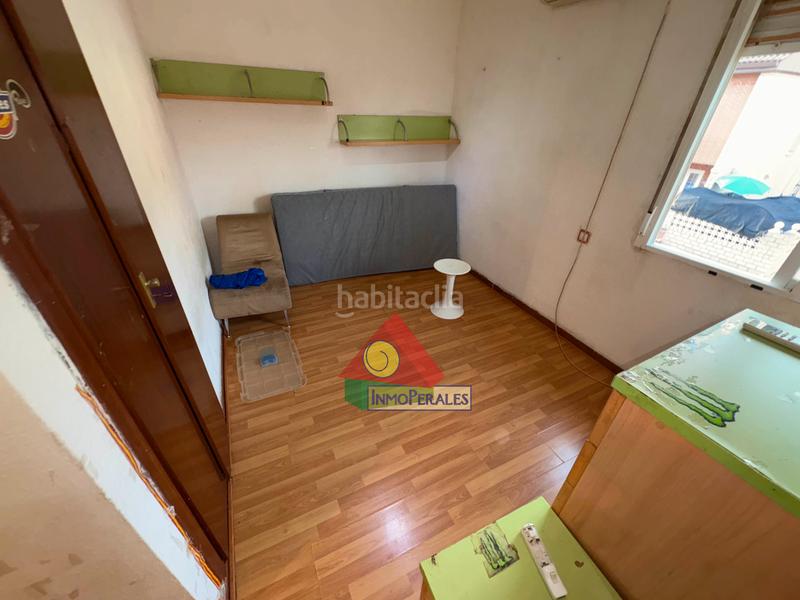 Foto ef31f866-6085-4c40-805c-2b6efe7e434b. Doppelhaus mit kamin heizung parking in Perales del Río Getafe