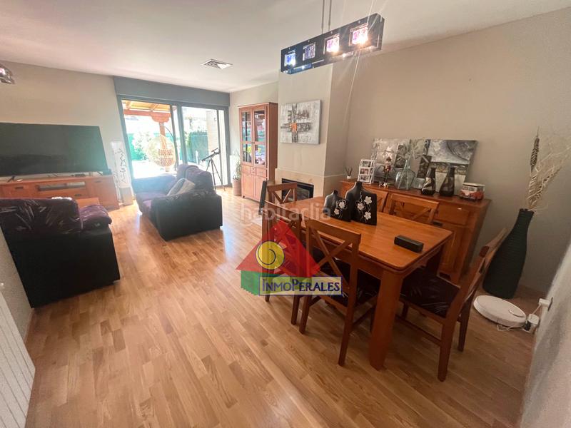 Foto a6d7e3cd-b2c4-444c-803b-c8fe3d7a7912. Alquiler casa adosada chalet en alquiler en Perales del Río () en Getafe