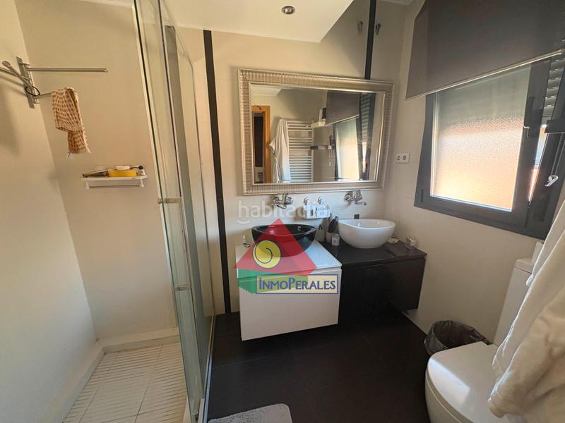 Foto 31ca5399-6704-466b-92f2-cfd916ad0edd. Xalet amb xemeneia calefacció aparcament piscina a Getafe