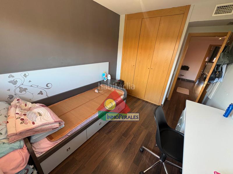 Foto 7d63ce56-6cf2-43ce-a5a8-ef909eabd7c6. Xalet amb xemeneia calefacció aparcament piscina a Getafe