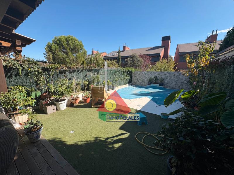 Foto ac635a8a-0cb0-4bb6-985f-e7f8cb21c391. Xalet amb xemeneia calefacció aparcament piscina a Getafe