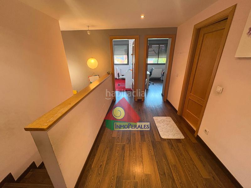 Foto b52d923a-5b1d-4f2f-9220-fa250bed2a7e. Xalet amb xemeneia calefacció aparcament piscina a Getafe