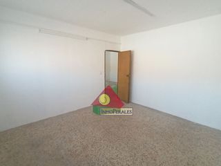 Capannone industriale in Sudeste Industrial. Nave industrial en alquiler – excelente acceso y espacios versát