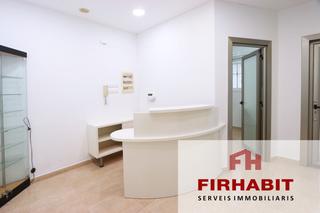Lloguer Local Comercial a Centre
