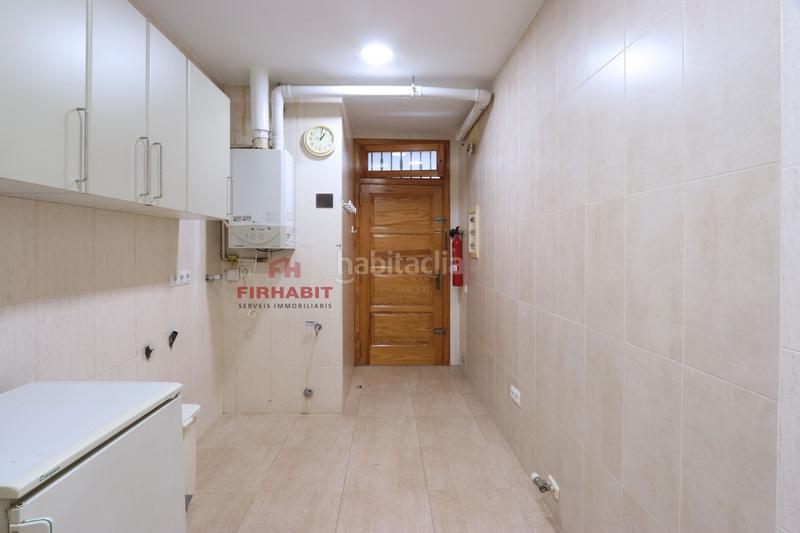 Foto 066f25ef-2045-4112-8462-a04bd7d490cd. Lloguer local comercial amb calefacció a Centre Arenys de Mar