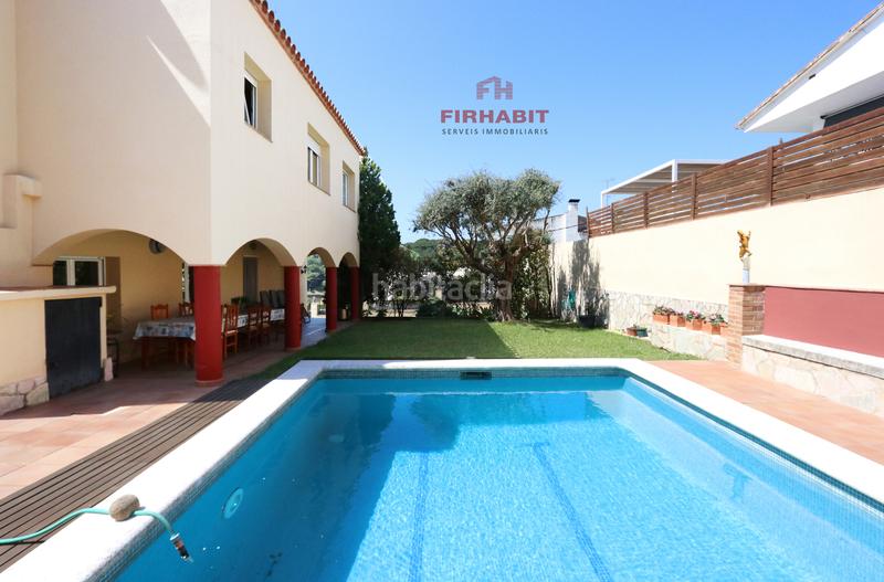 Foto f1856e35-59f6-47f2-892d-8a84bcf49bfb. Xalet amb calefacció aparcament piscina a Urbanitzacions Arenys de Mar