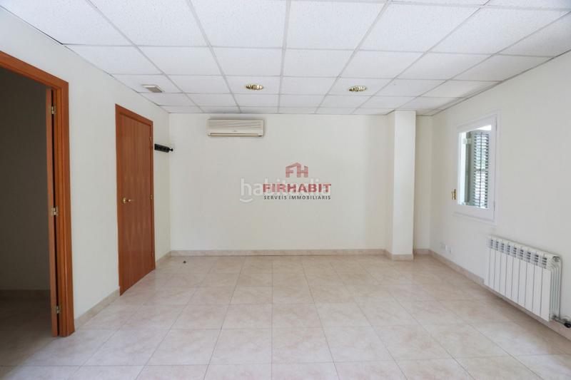 Foto 459c3a55-d5f8-4735-87fe-00447b0fb2ad. Location bureau avec chauffage dans Centre Arenys de Mar