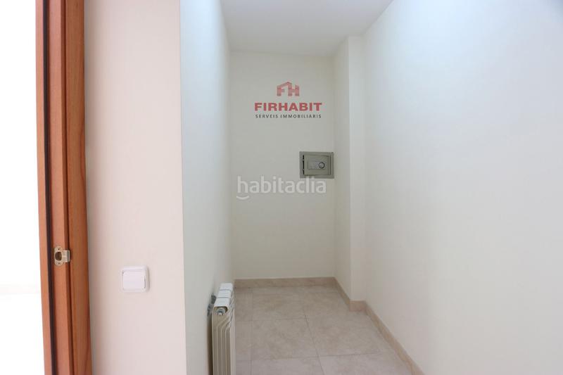 Foto 72e5190f-1315-4a15-a88f-cb7b58ec651c. Miete büro mit heizung in Centre Arenys de Mar