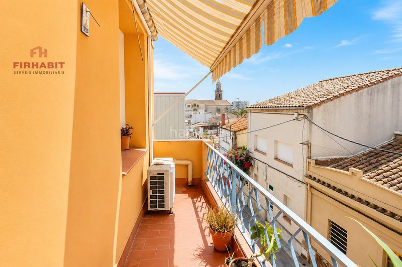 Foto a8e9c3a8-ce42-40ae-9614-f03e411fe359. Casa amb aparcament a Canet de Mar