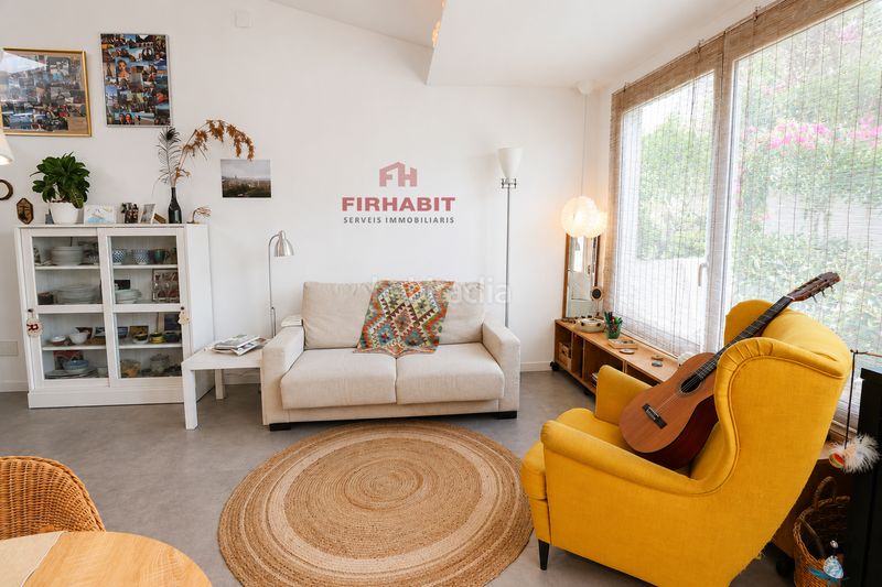Foto f914736e-4018-4c8c-86e0-54f466bfbf91. Casa amb aparcament a Canet de Mar