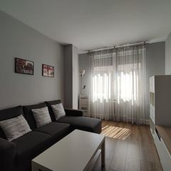 Location Studio  Calle calle andres mellado