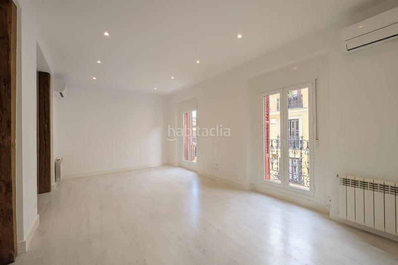 Foto e524b049-bf45-487c-9cbc-03c9218ee26b. Rent flat with heating in Universidad-Malasaña Madrid