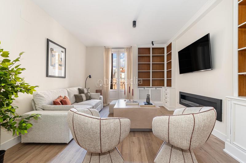 Foto 14bf3af6-ae9a-428d-bb33-48f7ef533a14. Appartement avec parking dans Cortes-Huertas Madrid