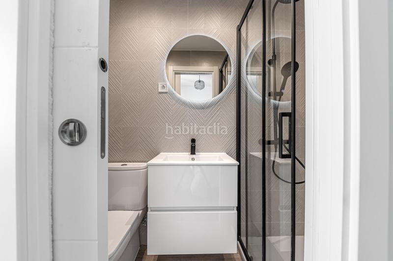 Foto a4891717-eb15-4c83-a95f-24168f5203cd. Flat with parking in Cortes-Huertas Madrid